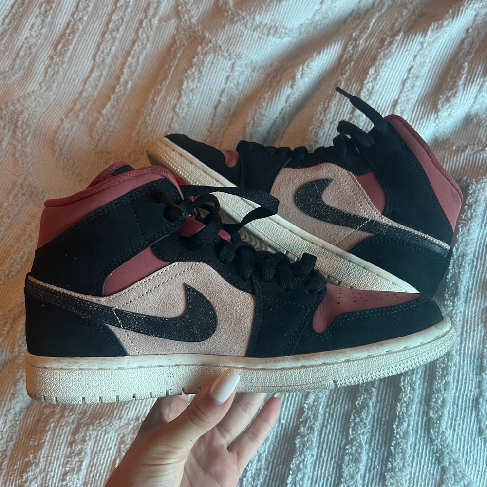 WMNS air Jordan 1 mid